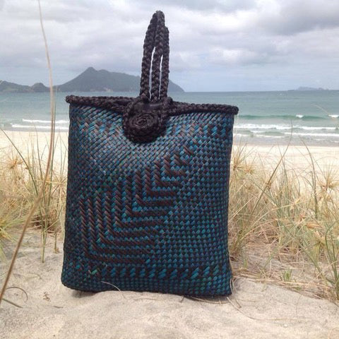 Pikau Whākairō Māori Black Fern